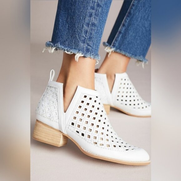 JEFFREY CAMPBELL - White Leather Taggart Cut Out Western Boho Bootie - Size 9.5 - Picture 1 of 10